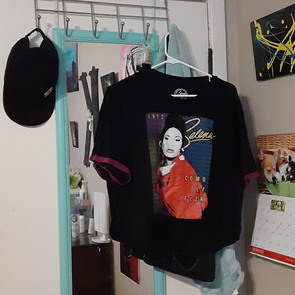 Selena shirt!